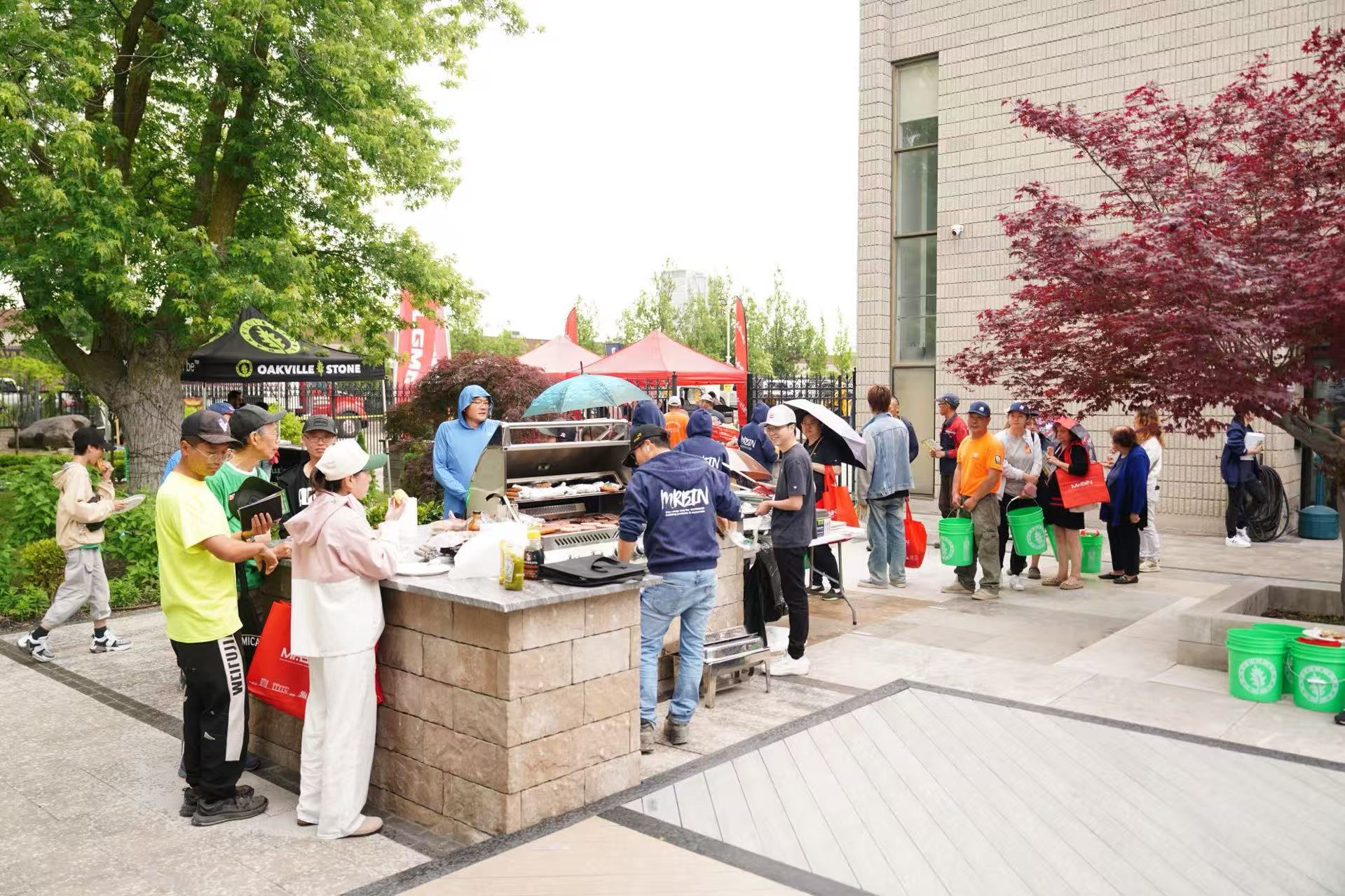 活动现场 BBQ 烧烤与免费小食