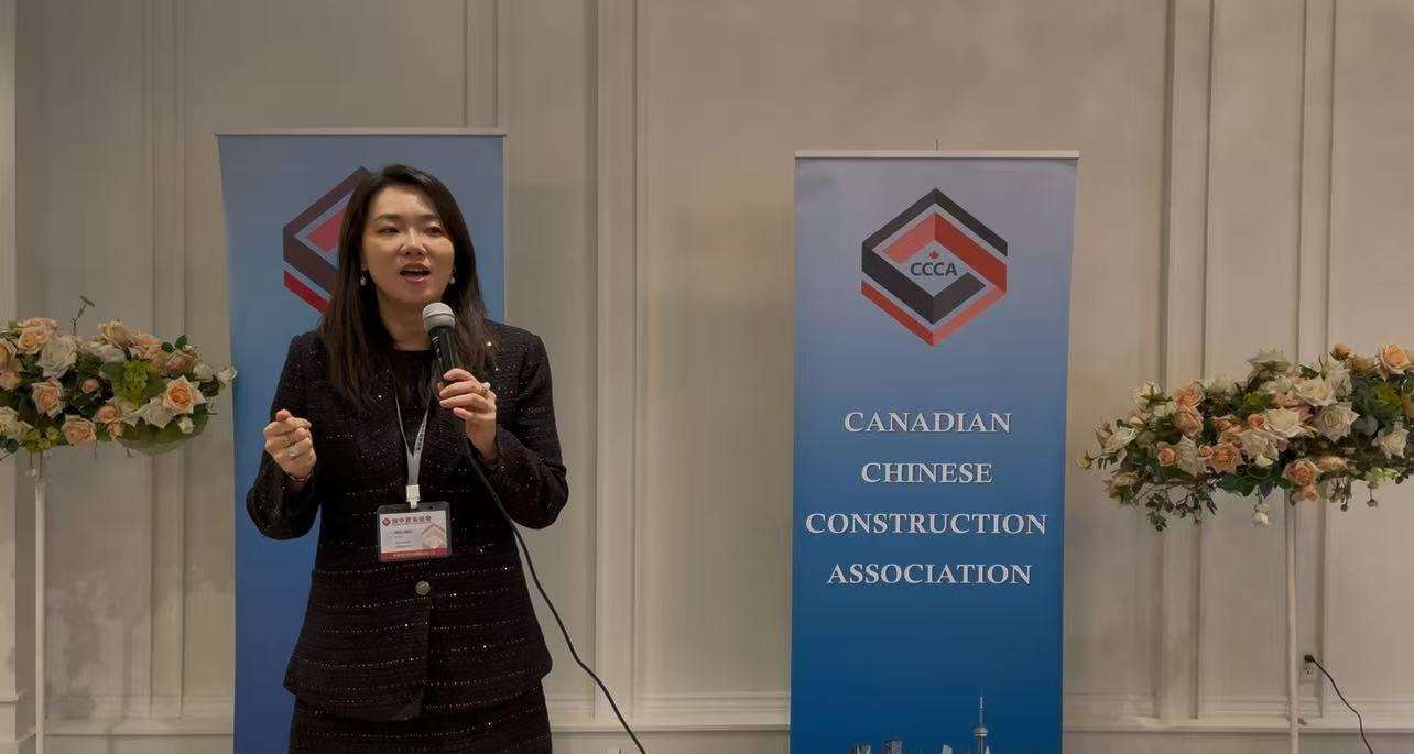 秘书长 Iris Zhou 主持分享环节